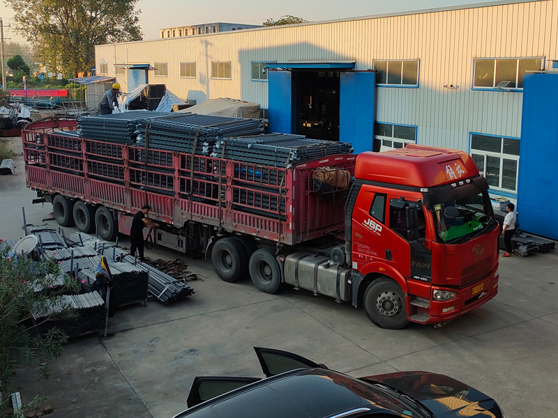 2025年9月26日鋅鋼圍墻護欄裝車發(fā)貨！