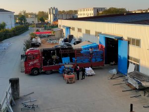 2025年10月24日鋅鋼圍墻欄桿裝車發(fā)貨！